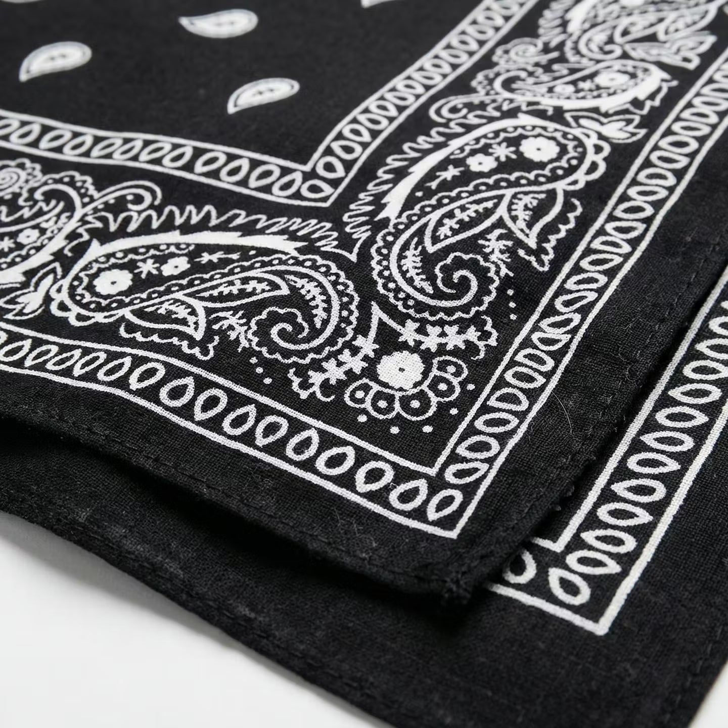 Value Classic Paisley Bandana Imported 100% Cotton