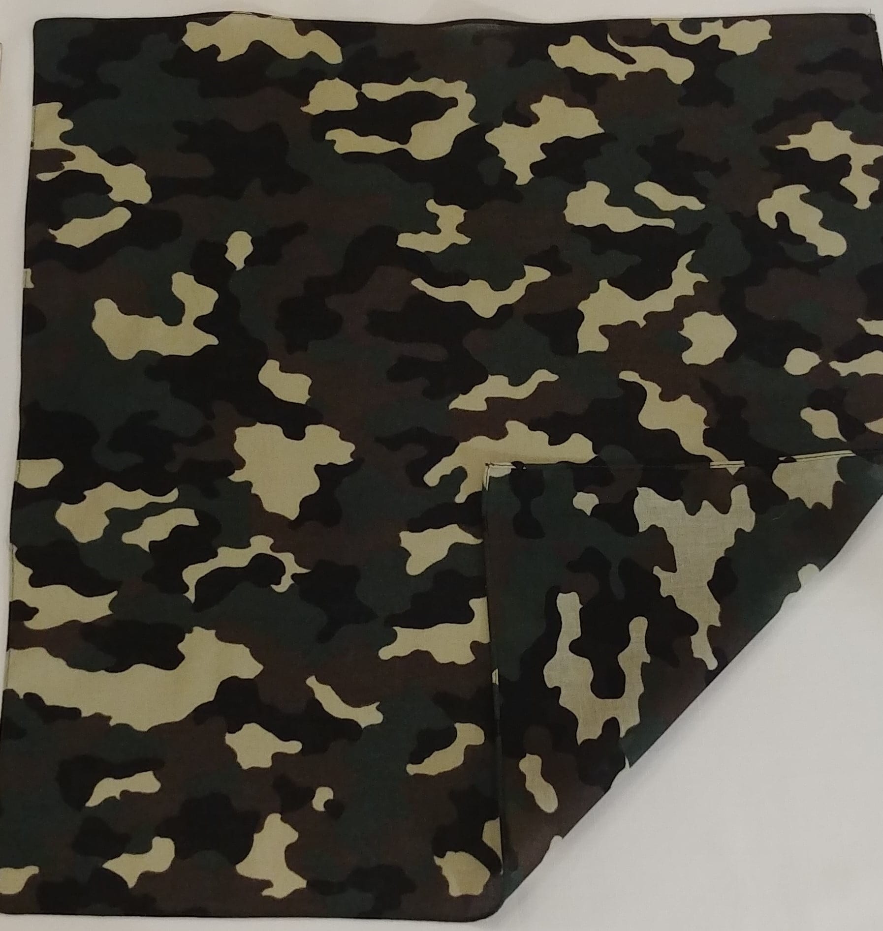22 x 22 Woodland Camo Bandana-12 pieces-